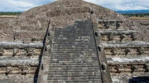 利物浦诚意邀请，赫拉芬贝赫心情愉悦！续约进展静悄悄，未来动向成焦点
